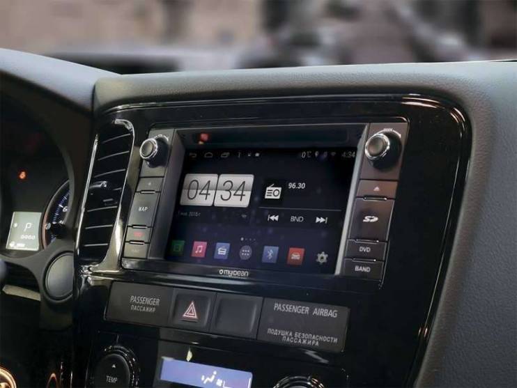 Штатная магнитола MyDean 5230-1 для Mitsubishi Pajero Sport (2014-2016)