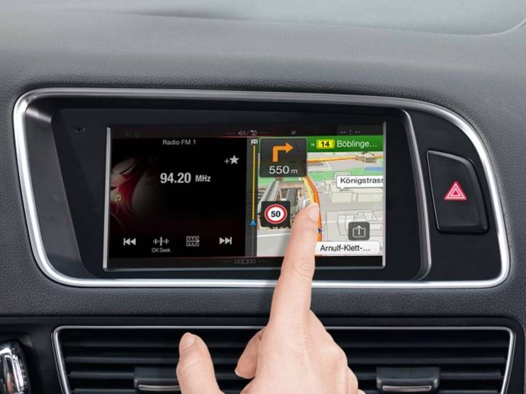 Штатное головное устройство Alpine X702D-Q5